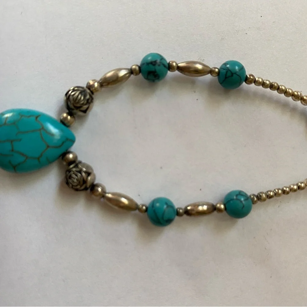 Faux turquoise and silver earrings. - Picture 7 of 7
